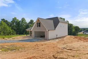 493 Nifong Rd, Clemmons, NC 27012 - Photo 3