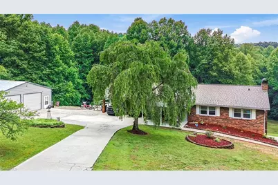 303 Alexander Drive, North Wilkesboro, NC 28659 - Photo 3