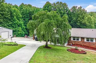 303 Alexander Dr, North Wilkesboro, NC 28659 - Photo 3