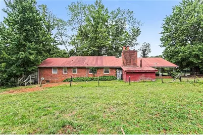1040 Beechwood Road, King, NC 27021 - Photo 17