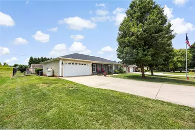 136 Meadowview Road, Mocksville, NC 27028 - Photo 3