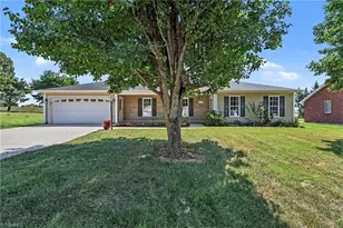 136 Meadowview Rd, Mocksville, NC 27028 - Photo 35