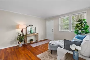 556 Overlook St, Greensboro, NC 27403 - Photo 3