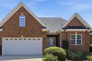 109 Peppertree Dr, Mebane, NC 27302 - Photo 1