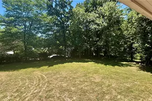 1061 N Peace Haven Rd, Winston-Salem, NC 27104 - Photo 23