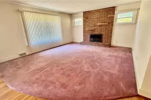 1061 N Peace Haven Rd, Winston-Salem, NC 27104 - Photo 3