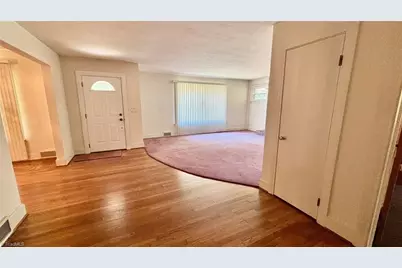 1061 N Peace Haven Road, Winston-Salem, NC 27104 - Photo 3