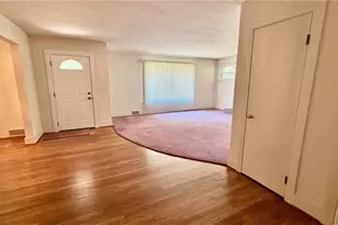 1061 N Peace Haven Rd, Winston-Salem, NC 27104 - Photo 3