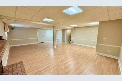 1061 N Peace Haven Road, Winston-Salem, NC 27104 - Photo 25