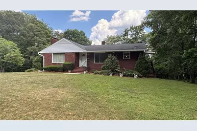 1061 N Peace Haven Road, Winston-Salem, NC 27104 - Photo 1