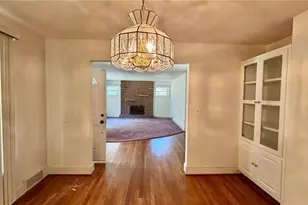 1061 N Peace Haven Rd, Winston-Salem, NC 27104 - Photo 5