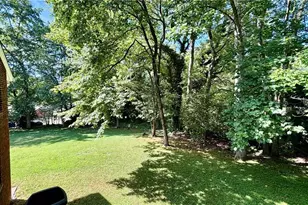1061 N Peace Haven Rd, Winston-Salem, NC 27104 - Photo 39