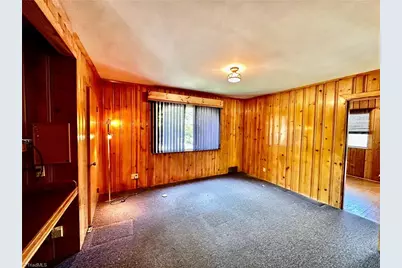 1061 N Peace Haven Road, Winston-Salem, NC 27104 - Photo 17