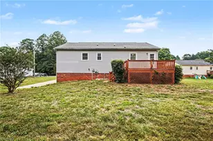 3854 Forest Valley Dr, Winston-Salem, NC 27105 - Photo 17
