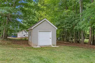 8475 Hunting Ct, Stokesdale, NC 27357 - Photo 27