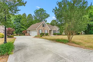 8475 Hunting Ct, Stokesdale, NC 27357 - Photo 3
