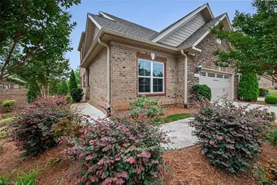 2934 York Place Drive, Walkertown, NC 27051 - Photo 5