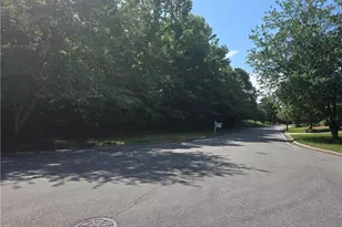 1207 Sturbridge Ave, High Point, NC 27262 - Photo 7