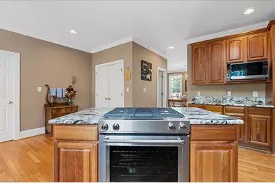 4719 Clifton Park Drive, Jamestown, NC 27282 - Photo 21