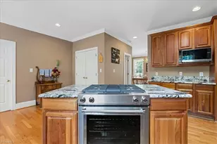 4719 Clifton Park Dr, Jamestown, NC 27282 - Photo 21