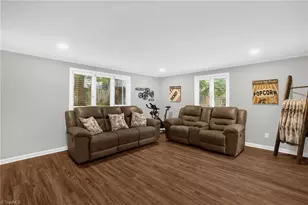 2302 Running Brook Dr, Greensboro, NC 27408 - Photo 13