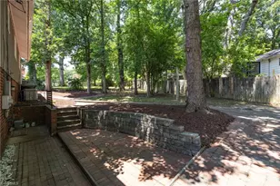 2302 Running Brook Dr, Greensboro, NC 27408 - Photo 27
