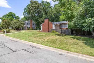 2302 Running Brook Dr, Greensboro, NC 27408 - Photo 37