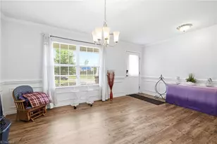 8502 Mansell Ct, Charlotte, NC 28215 - Photo 5