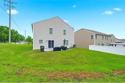 8502 Mansell Court, Charlotte, NC 28215 - Photo 29