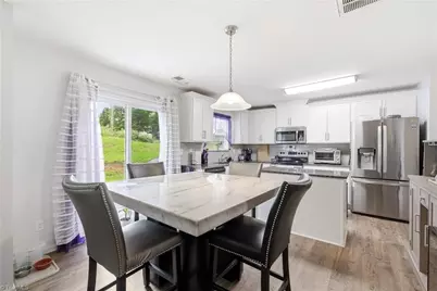 8502 Mansell Court, Charlotte, NC 28215 - Photo 13