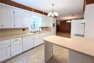 176 W Robin Rd, Elkin, NC 28621 - Photo 1
