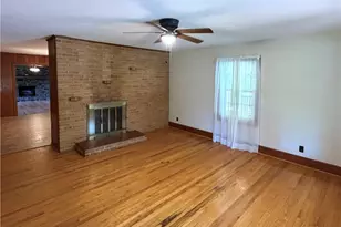 176 W Robin Rd, Elkin, NC 28621 - Photo 5