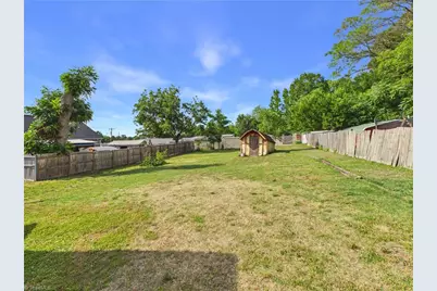1004 Unity Street, Thomasville, NC 27360 - Photo 15
