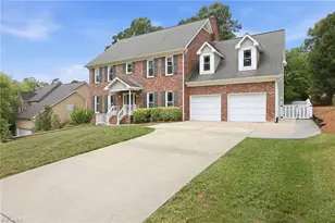 2903 Beckworth Ct, Jamestown, NC 27282 - Photo 3