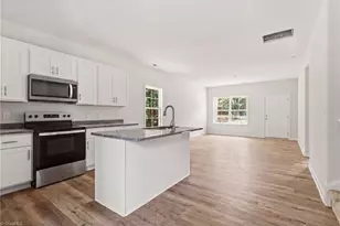 4033 Shamel St, Winston-Salem, NC 27105 - Photo 3