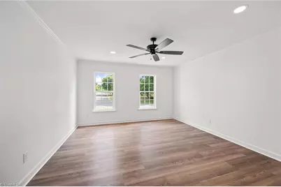 2751 Bridgeport Drive, Winston-Salem, NC 27103 - Photo 23