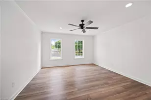 2751 Bridgeport Dr, Winston-Salem, NC 27103 - Photo 23