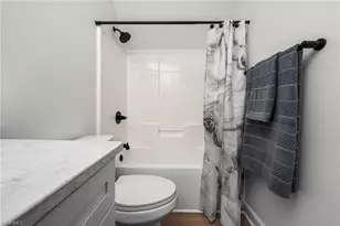 2751 Bridgeport Dr, Winston-Salem, NC 27103 - Photo 37