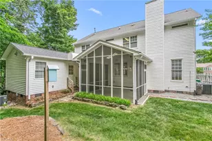 4236 Brentonshire Ln, High Point, NC 27265 - Photo 37