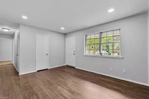 5005 Farmoor Cir, Winston-Salem, NC 27105 - Photo 7