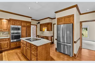 4002 Smithfield Drive, Greensboro, NC 27406 - Photo 7