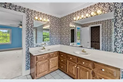 4002 Smithfield Drive, Greensboro, NC 27406 - Photo 25