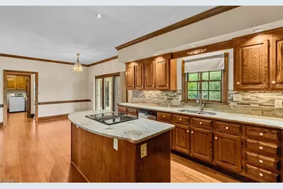 4002 Smithfield Drive, Greensboro, NC 27406 - Photo 5