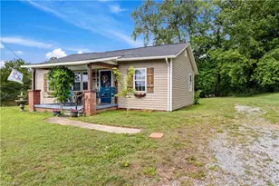 112 Hillcrest St, Jonesville, NC 28642 - Photo 3