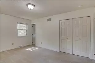 2305 Musket Ln, Greensboro, NC 27455 - Photo 21
