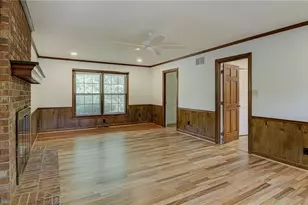 2305 Musket Ln, Greensboro, NC 27455 - Photo 7