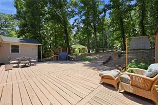 4403 Kingsland Dr, Greensboro, NC 27455 - Photo 33