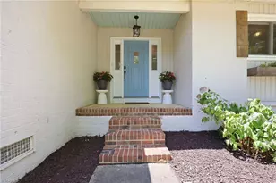 4403 Kingsland Dr, Greensboro, NC 27455 - Photo 3