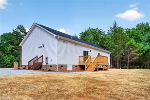 2591 Hopewell Friends Rd, Asheboro, NC 27205 - Photo 9