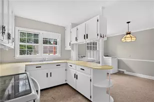 203 Ridgecrest Rd, Asheboro, NC 27203 - Photo 11
